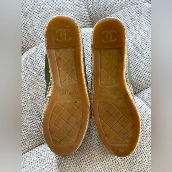 Chanel Olive Lambskin Leather Espadrilles Flats Slip on CC Logo